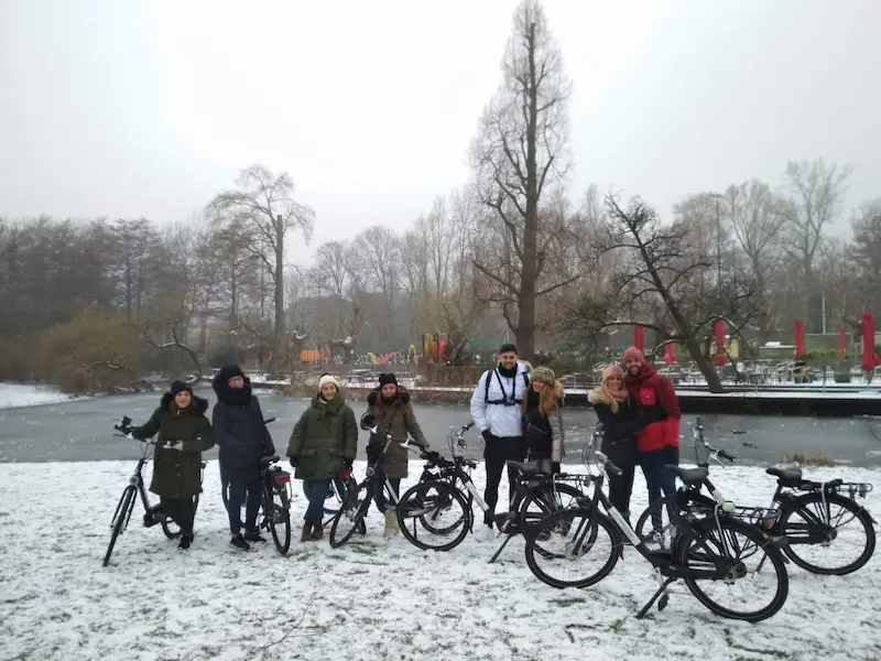 amsterdam-en-enero-grupo-nieve